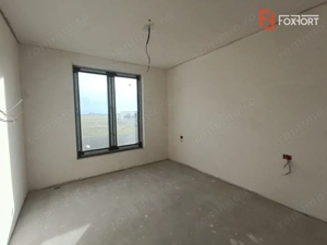 Casa insiruita cu 3 camere si teren de 200 mp, Parter + Etaj, zona Giroc - imagine 11