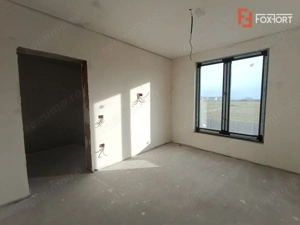 Casa insiruita cu 3 camere si teren de 200 mp, Parter + Etaj, zona Giroc - imagine 12