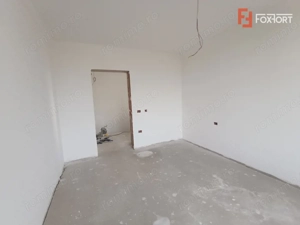 Casa insiruita cu 3 camere si teren de 200 mp, Parter + Etaj, zona Giroc - imagine 9
