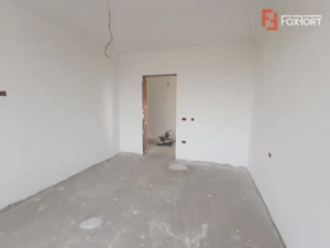 Casa insiruita cu 3 camere si teren de 200 mp, Parter + Etaj, zona Giroc - imagine 8