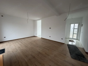 Finisat la cheie. Acces asfaltat. Bucatarie inchisa  - imagine 2