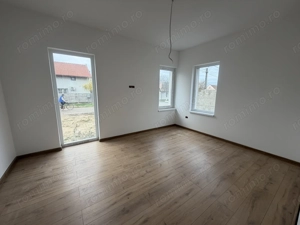 Finisat la cheie. Acces asfaltat. Bucatarie inchisa  - imagine 4