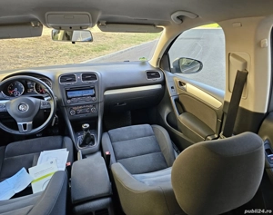 VW Golf 6 1.4TSI HIGHLINE ÎncălzireScaune DubluClima SenzoriParcare PilotAuto Euro5  - imagine 4