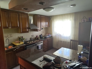 Vând apartament 3 camere + garaj în municipiul Rădăuți cartier Obor  - imagine 3