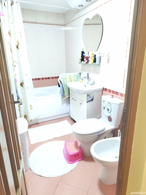 Vând apartament 3 camere + garaj în municipiul Rădăuți cartier Obor  - imagine 7