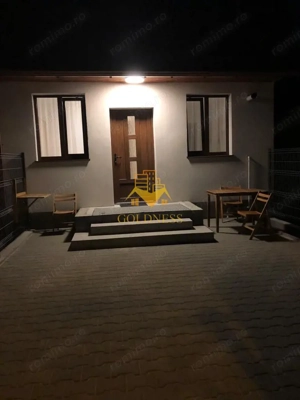 Casa de închiriat, renovată, 3 camere, curte de 60 mp, Dâmbul Rotund