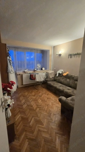 Vand apartament 2 camere, etaj intermediar C-lea Romanilor