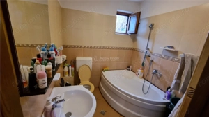 3 camere in vila si curte individuala - imagine 5