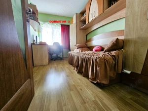 Apartament ---4 camere E3 - -etajul 3-MOBILAT - imagine 4