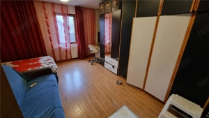 3 camere in vila si curte individuala - imagine 4