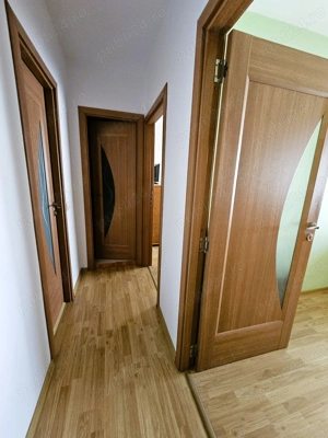 Apartament ---4 camere E3 - -etajul 3-MOBILAT - imagine 12