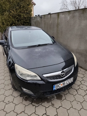 Opel Astra J Hatchback 1.6 Benzina - imagine 3