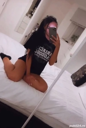 La mine tine hotel party show web