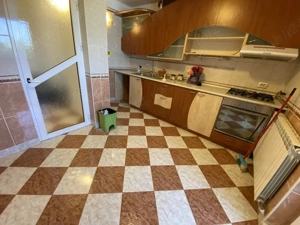 Apartament 3 camere -cartier c5 (PEDAGOGIC ) - imagine 2