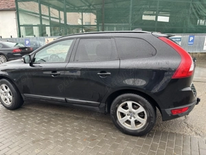 Vând Volvo xc60 an 2010 - imagine 4