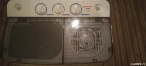 Mașină de spălat rufe semiautomata cu storcător 