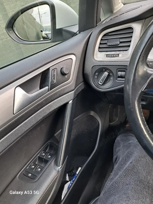 Volkswagen Golf 1.6 TDI DSG - imagine 8