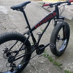 Vând Fat Bike 26 inch, 21 viteze, anvelope 4 inch, frâne pe disc - imagine 3