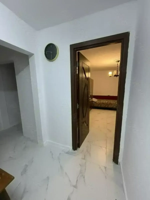 Apartament 3 Camere Decomandat  Boxa Garaj Gradina Centrala Proprie Zona Centrala - imagine 4