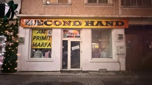 Spațiu comercial stradal 40 mp zona zero Găești vad excelent - imagine 2