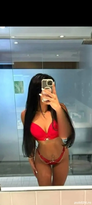 suntem 2 fete la tine sau la mine