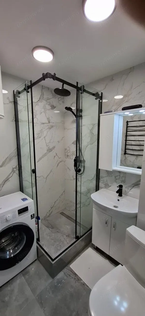 De inchiriat apartament 3 camere in zona de Centru - imagine 7