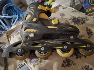 Vând role copii marime 38.