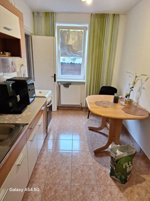 Inchiriez apartament 4 camere zona Banu Maracine