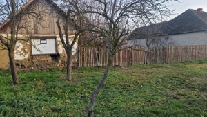 Casă  veche demolabila  de vânzare  - imagine 3