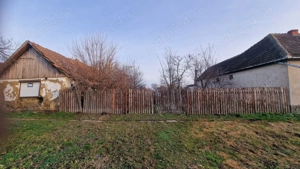 Casă  veche demolabila  de vânzare  - imagine 2