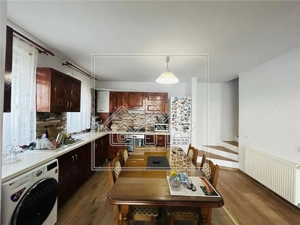 Casa cu 82 mp utili, gradina de 30 mp, Calea Cisnadiei - imagine 3