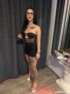 Hot brunett Doar deplasari  - imagine 4