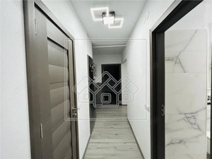 Ap decomandat, la cheie, 55 mp utili + balcon, Cisnadie - imagine 16