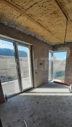 Casa individuală 4 camere, 150 mp, teren 550 mp, cu garaj, Chinteni - imagine 2