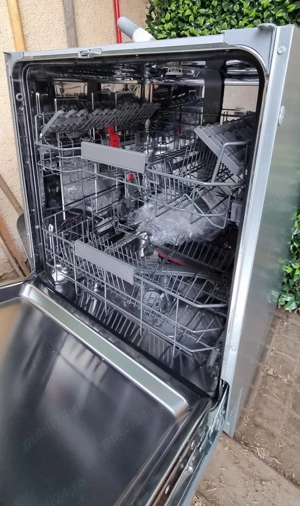 Vand masina de spalat vase incorporabila WHIRLPOOL WIC 3C33 PFE