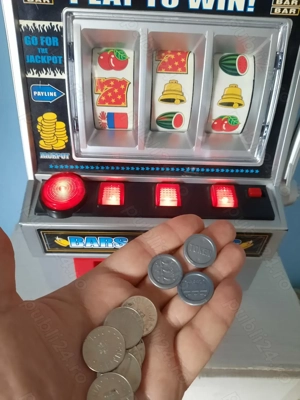 Joc tip pacanea cu baterii - imagine 3