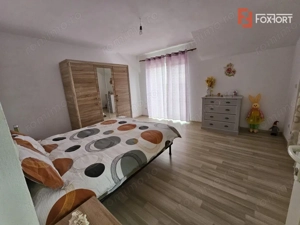 Casa individuala cu 7 camere, spatioasa in Sofronea - imagine 15