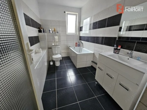 Casa individuala cu 7 camere, spatioasa in Sofronea - imagine 18