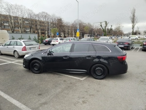 Vând TOYOTA Avensis 1.8  - imagine 8