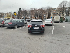 Vând TOYOTA Avensis 1.8  - imagine 4