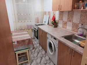 Pantelimon, Ritmului, stradal 8 din 10 dec 33mp vedere pe spate bloc 1981 reab term mob utilata