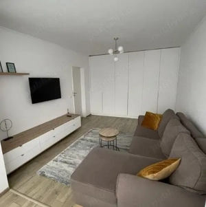 La Piata Crangasi ofer chirie apartament cu 2 camere