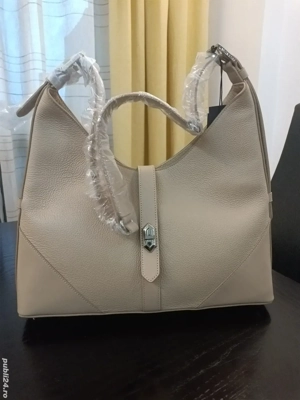 Lancaster - poseta pentru dama , nefolosita ,din piele Beige Fonse