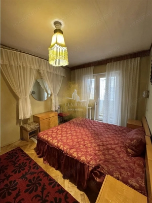 Apartament 3 camere Decomandat etaj 1 - imagine 2