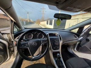 Opel astra j sports tourer