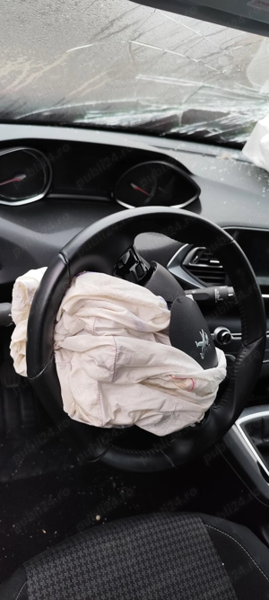 Dezmembrez / dezmembrari piese auto Peugeot 308 II T9 SW 2021 motor 1.2THP benz HN05 HNS 39.120 km  - imagine 8