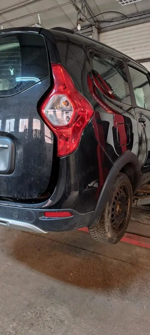 Dezmembrez / dezmembrari piese auto Dacia Lodgy Stepway 1.2Tce an 2017 - imagine 7