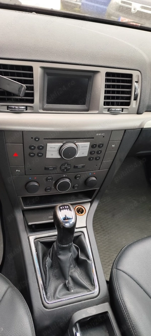 Dezmembrez / dezmembrari piese auto Opel Vectra C sedan berlina an 2008 faruri xenon motor z19DT 211 - imagine 9