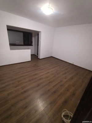 Proprietar,Aradului, Piata Verde,Confort 1 Decomandat,Cu Centrala,Clima,Balcon,Parter Înalt,Neg - imagine 3