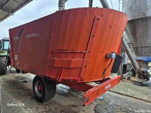 Remorcă de furajat - imagine 4